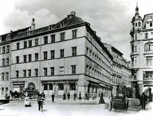 Das Amtshaus am Thomaskirchhof um 1890